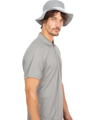 HAT WITH WIDE HEMS